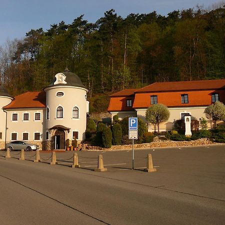 Hotel Zamecek Pod Hradem Stary Jicin 111 エクステリア 写真