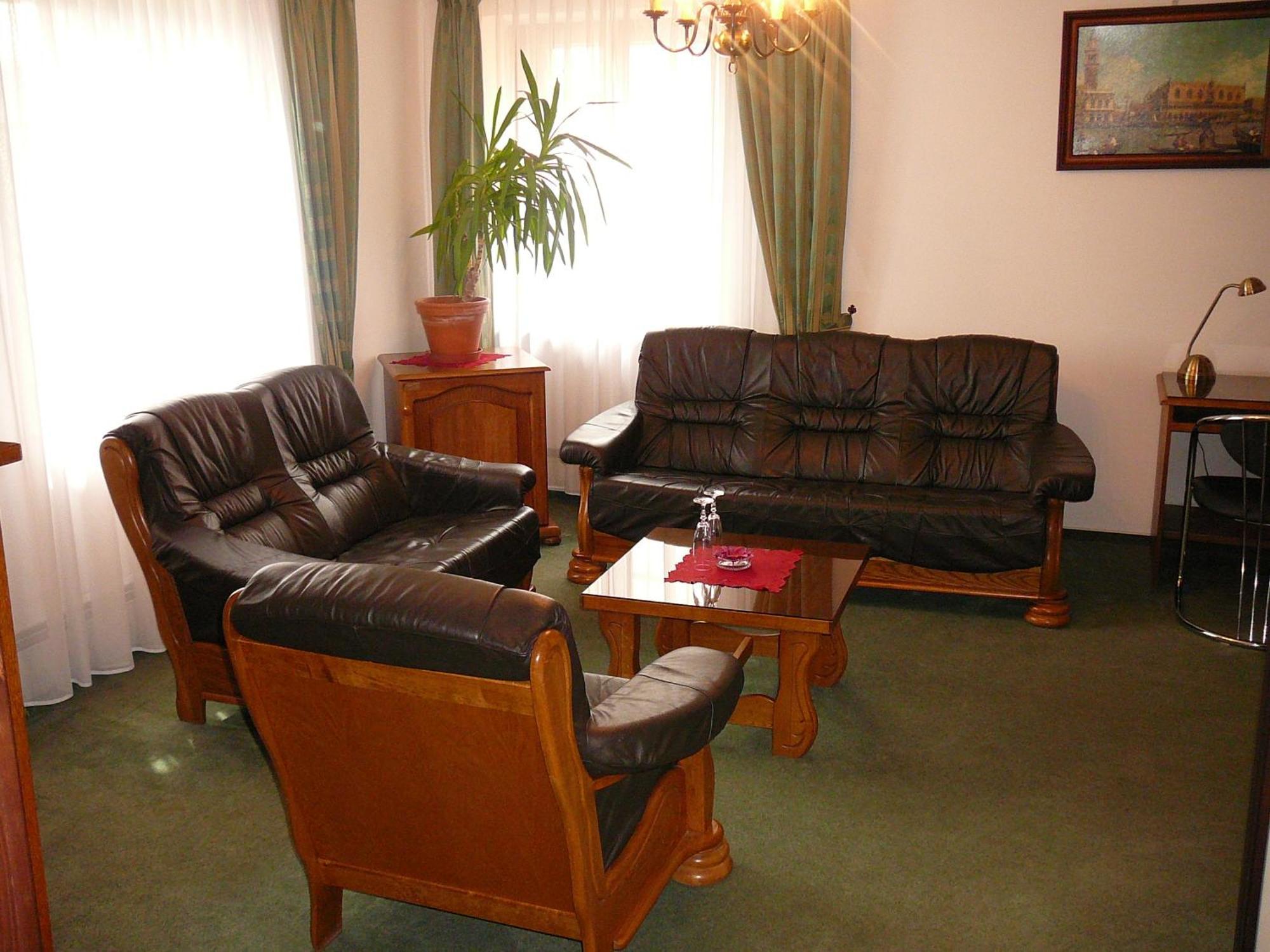 Hotel Zamecek Pod Hradem Stary Jicin 111 エクステリア 写真