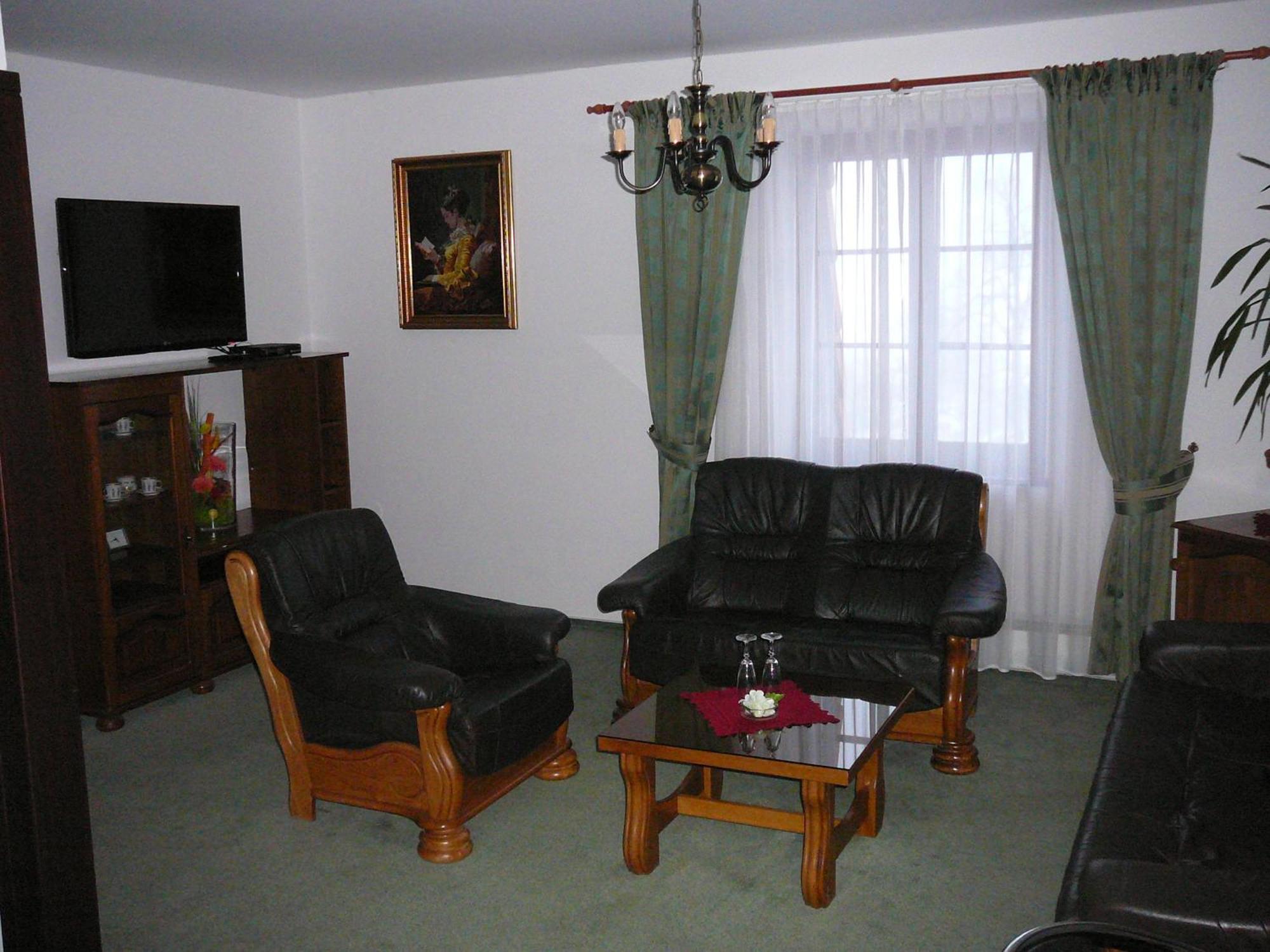 Hotel Zamecek Pod Hradem Stary Jicin 111 エクステリア 写真